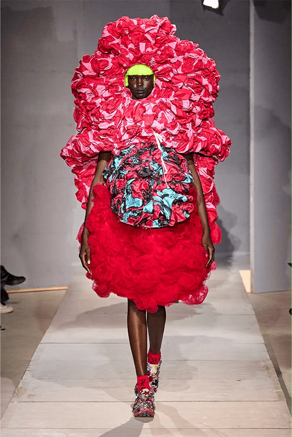 The Art of Silhouette: Why Shape Is Changing Modern Fashion.