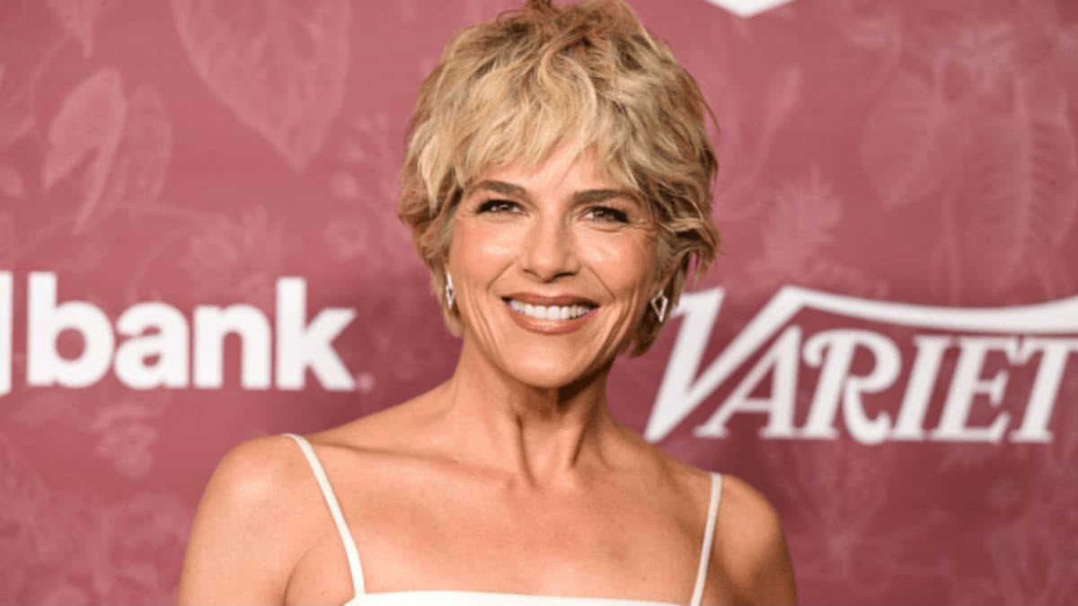 Selma Blair Taken Into Custody After Alleged Incident Involving Flight Attendants on Delta Flight.